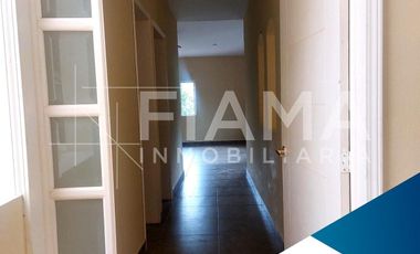 CASA MUY AMPLIA EN VENTA EN FRACC. SAN ANGEL, TEPIC, NAY. (F)