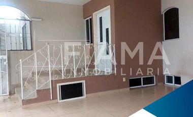 CASA MUY AMPLIA EN VENTA EN FRACC. SAN ANGEL, TEPIC, NAY. (F)