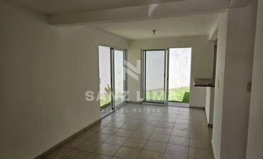 La Misión: Casa en renta con recámara en planta baja