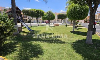 La Misión: Casa en renta con recámara en planta baja