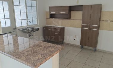 La Misión: Casa en cluster de 4 recámaras, una en planta baja