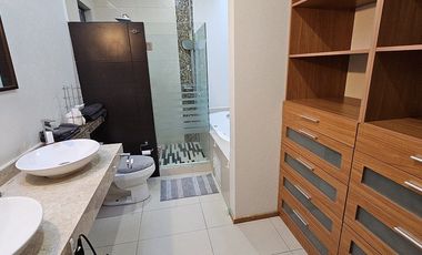 Casa AMUEBLADA en renta en privada en Juriquilla Santa Fe, Querétaro.