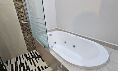 Casa AMUEBLADA en renta en privada en Juriquilla Santa Fe, Querétaro.