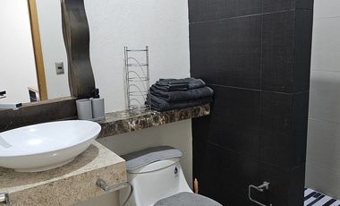 Casa AMUEBLADA en renta en privada en Juriquilla Santa Fe, Querétaro.