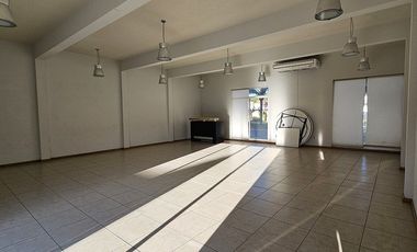 Casa AMUEBLADA en renta en privada en Juriquilla Santa Fe, Querétaro.