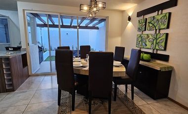 Casa AMUEBLADA en renta en privada en Juriquilla Santa Fe, Querétaro.