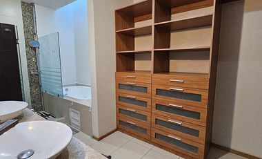 Casa AMUEBLADA en renta en privada en Juriquilla Santa Fe, Querétaro.