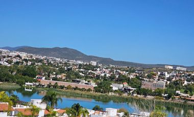 OPORTUNIDAD!!! TERRENO EN VENTA EN BALCONES JURIQUILLA, VISTA AL LAGO.