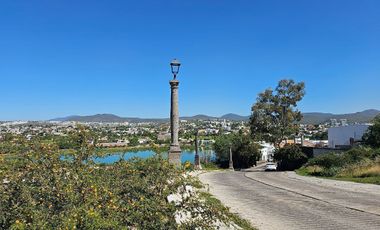 OPORTUNIDAD!!! TERRENO EN VENTA EN BALCONES JURIQUILLA, VISTA AL LAGO.