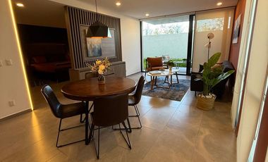 Loft Amueblado en Distrito Sophia con jardín privado | Renta SOLO facturable