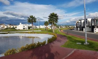 AMPLIO TERRENO EN CONDESA JURIQUILLA