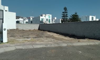 AMPLIO TERRENO EN CONDESA JURIQUILLA