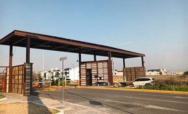 AMPLIO TERRENO EN CONDESA JURIQUILLA