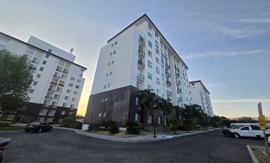 Renta departamento Juriquilla Santa Fe, alberca y gym., Qro.