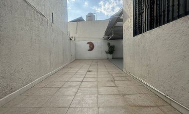 Casa en Venta, Lomas de la Hacienda, 4 Recámaras.