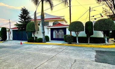 Casa en Venta, Lomas de la Hacienda, 4 Recámaras.