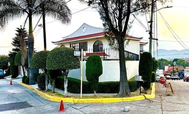 Casa en Venta, Lomas de la Hacienda, 4 Recámaras.