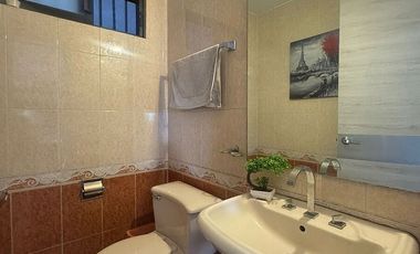 Casa en Venta, Lomas de la Hacienda, 4 Recámaras.