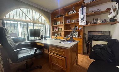Casa en Venta, Lomas de la Hacienda, 4 Recámaras.
