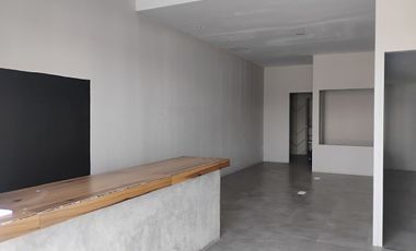 Renta de Local en Plaza Comercial en Tlaxcalancingo zona UVM