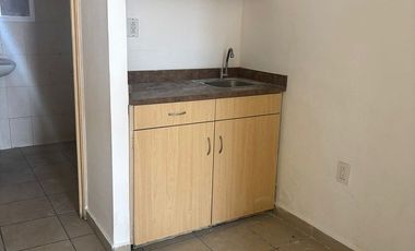 Renta de Oficinas/Local Comercial en Parque industrial Bernardo Quintana. 8