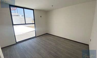 Casa con Roof Garden y Jardín | Cochera Techada para 2 Autos | Excelente Ubicación en Tlaxcala