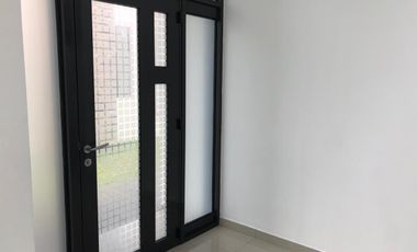 Casa en RENTA de 4 recámaras, con alberca y acceso al río, a 100 mts de Las Palmas Residencial