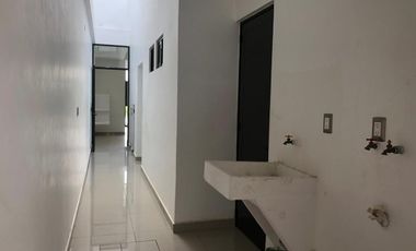 Casa en RENTA de 4 recámaras, con alberca y acceso al río, a 100 mts de Las Palmas Residencial