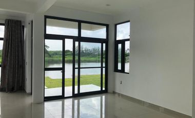 Casa en RENTA de 4 recámaras, con alberca y acceso al río, a 100 mts de Las Palmas Residencial