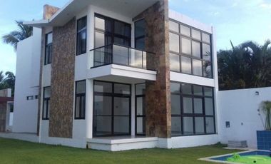 Casa en RENTA de 4 recámaras, con alberca y acceso al río, a 100 mts de Las Palmas Residencial