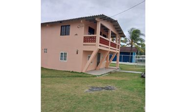 Vendo Casa y terreno frente al Mar - Nombre de Dios - Colon - M.M