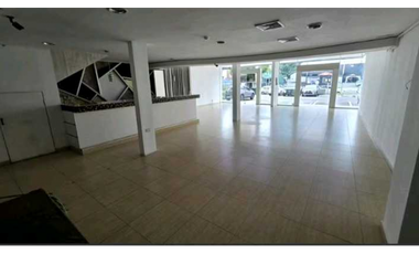 LOCAL COMERCIAL EN OBARRIO PLAZA TIFFANY  330M2