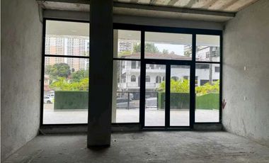 VENTA LOCAL COMERCIAL EN CALLE 50  EXCELENTE UBICACION LT