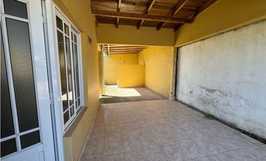 Alquilo Casa Dos Habitaciones en Caseros, Entre Ríos