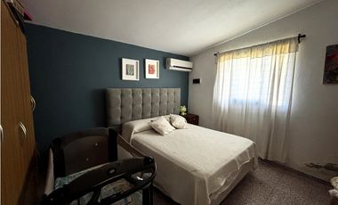 SE VENDE CASA DOS DORM. SOBRE CALLE ALEM - ALMAFUERTE