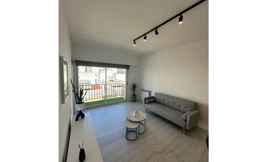 4 AMB A LA CALLE CON BALCÓN TERRAZA
