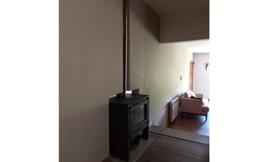 SE VENDE CASA DE DOS DORMITORIOS EN MAYU SUMAJ A METROS DEL RIO