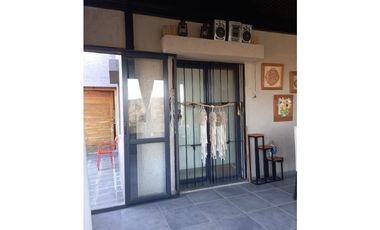 SE VENDE CASA DE DOS DORMITORIOS EN MAYU SUMAJ A METROS DEL RIO