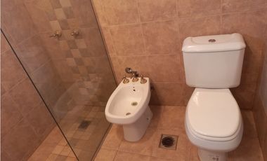 SE VENDE CASA DE DOS DORMITORIOS EN MAYU SUMAJ A METROS DEL RIO