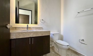 Casa en Venta en conkal una sola planta equipada y con paneles solares