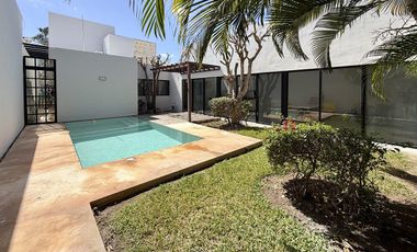 Casa en Venta en conkal una sola planta equipada y con paneles solares