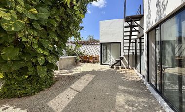 Casa en Venta en conkal una sola planta equipada y con paneles solares