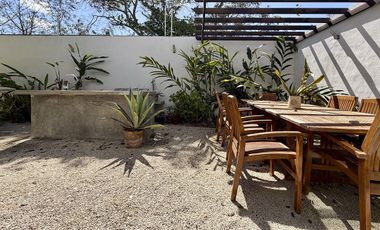 Casa en Venta en conkal una sola planta equipada y con paneles solares