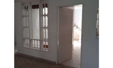 Se Arrienda Casa Comercial en San Joaquin, Medellín