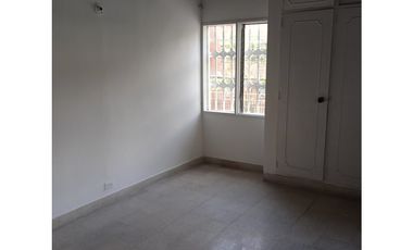 Se Arrienda Casa Comercial en San Joaquin, Medellín