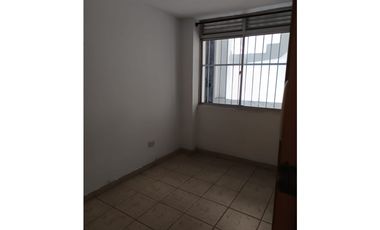 SE ARRIENDA APARTAESTUDIO EN EL CENTRO