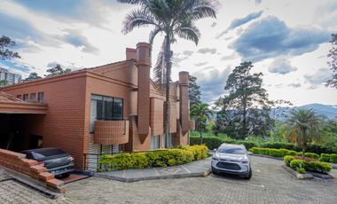 Casa en Venta en el poblado cerca al C.C. Tesoro