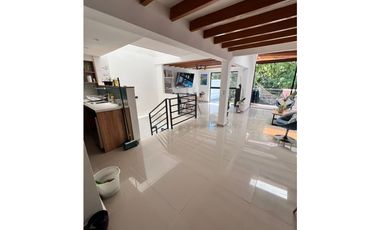 Casa en Arriendo La Sebastiana Envigado
