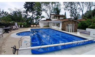 Casa en Arriendo Loma del Chocho Envigado