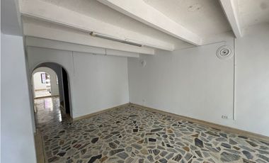 SE VENDE O ARRIENDA CASA EN EL SECTOR DEL JARDIN, SANTA MARTA